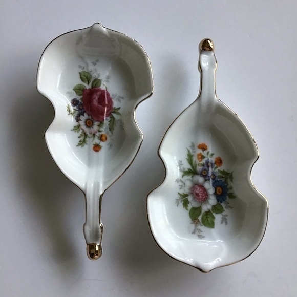 Vintage Floral Bone China Violin Dish PAIR Ring Trinket Gold Rim Vanity Cottage - Picture 3 of 16